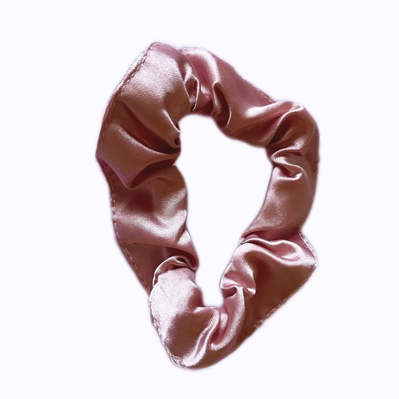 Women’s Pink Satin-Like Pajama Set with Camisole & Shorts, Silky Feel Sleepwear - Picture 5 of 5